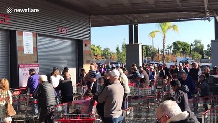 Hundreds queue for Costco's Black Friday sales in Venice, Los Angeles