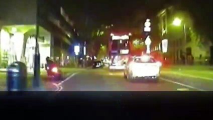 Met police ram suspected moped thieves