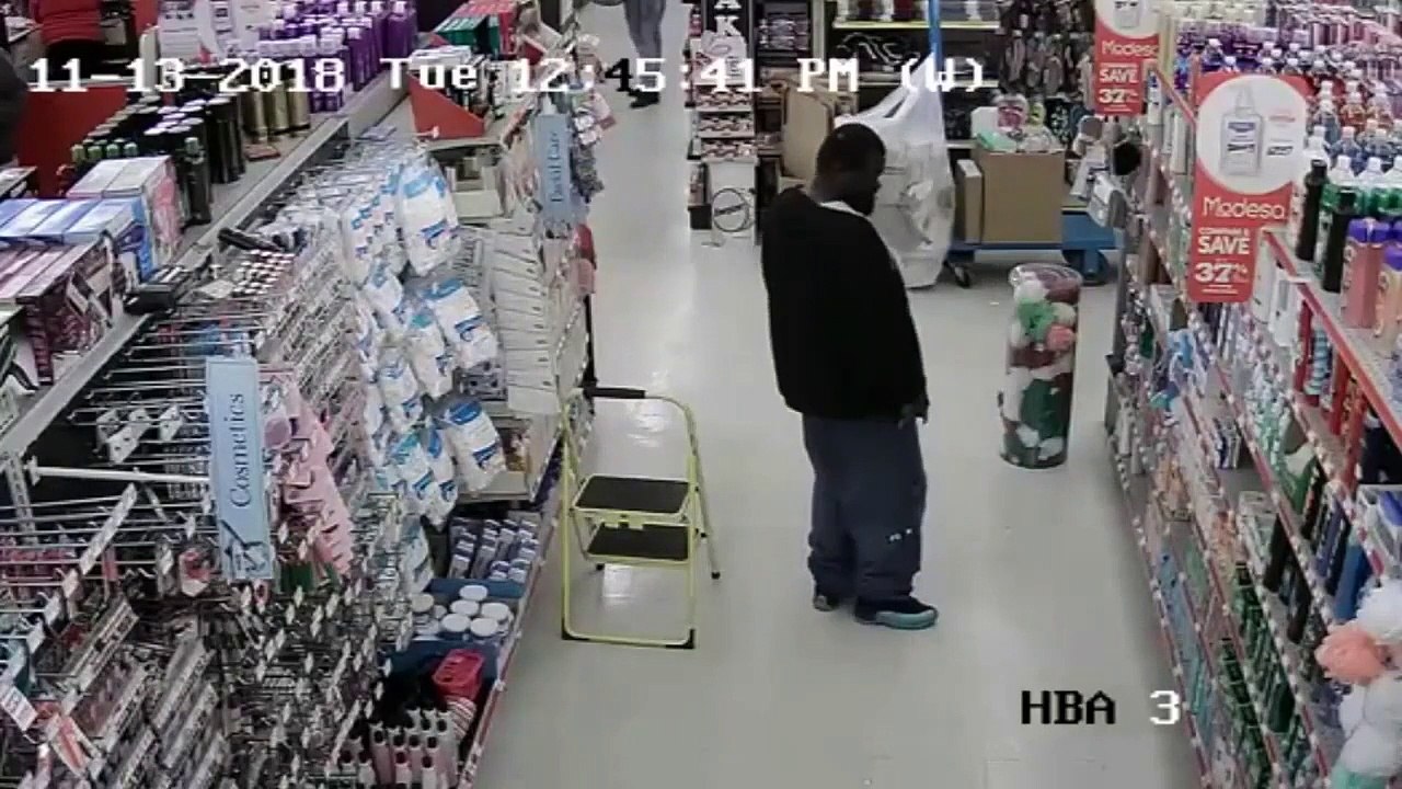Un homme filmé en train de voler 17 bouteilles... de bain moussant !