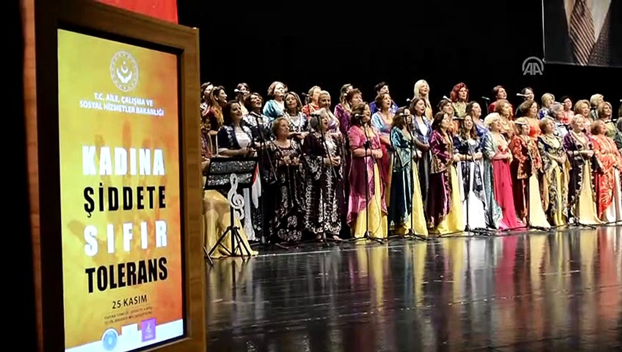 Bursa'da 'Kadına Yönelik Şiddetle Uluslararası Mücadele Günü' konseri
