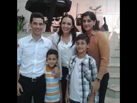 Deus encheu a minha boca de riso - Pr.Tenir e Pra. Patrícia