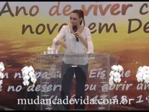 Deus tira da mão do ímpio e coloca na mão do justo! - Bispa Cléo