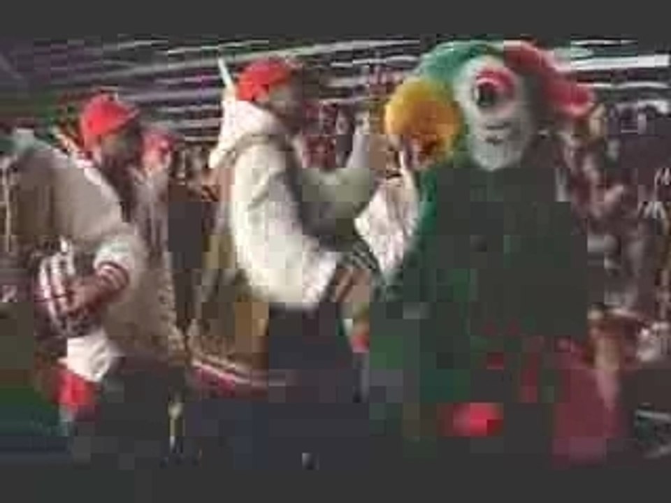 chris brown_kiss kiss