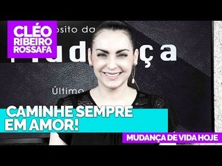 下载视频: Caminhe sempre em amor - Bispa Cléo