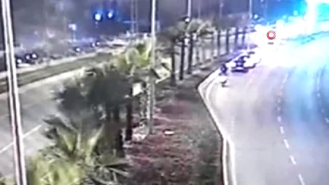 İzmir'de Trafik Kazası: 1'i Ağır 4 Yaralı