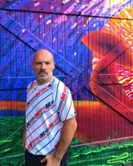 O Νίκος Μουτσινάς τρολάρει την Αθηνά Οικονομάκου