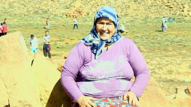 Eren Günü etkinliklerinde silahlar susmadı,vatandaşlar silah sesleri arasında dua etti