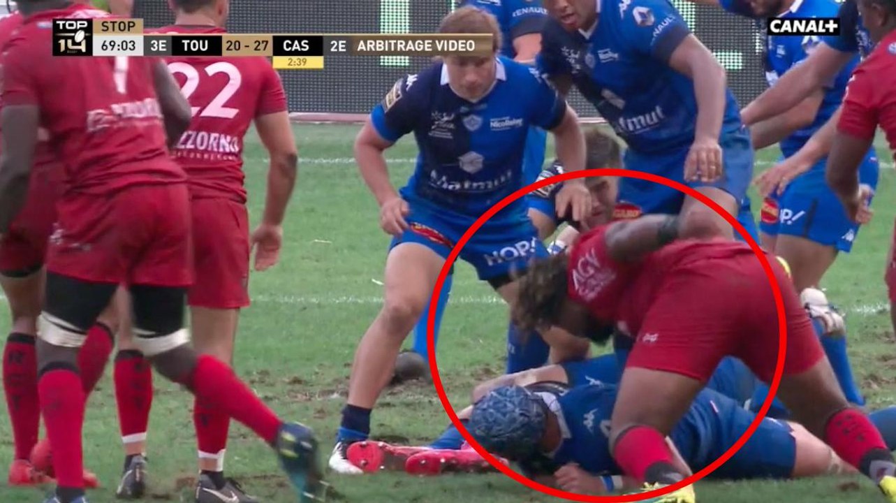 Mathieu Bastareaud prend un carton rouge pour un coup de poing sur Samson