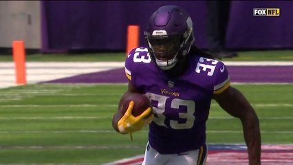 Cousins throws to Cook for 17-yard catch and run