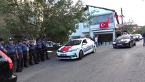 Karabük Şehit Onbaşının Ağabeyine, Polisten Düğün Konvoyu