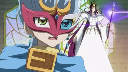 يوما يقضي علي حاكمة المجرة.. شاهد