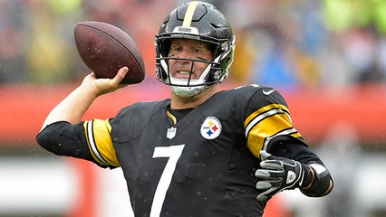 Big Ben scrambles to find Jesse James on sideline for 37 yards