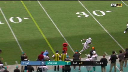 Albert Wilson breaks free from Adoree' Jackson for 21 yards