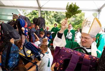 Les cartables bénis pour la rentrée