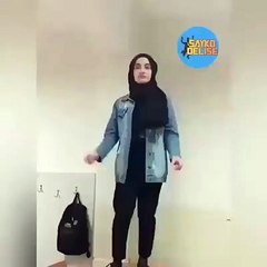 Liseli Kızların Erik Dalı Akımı