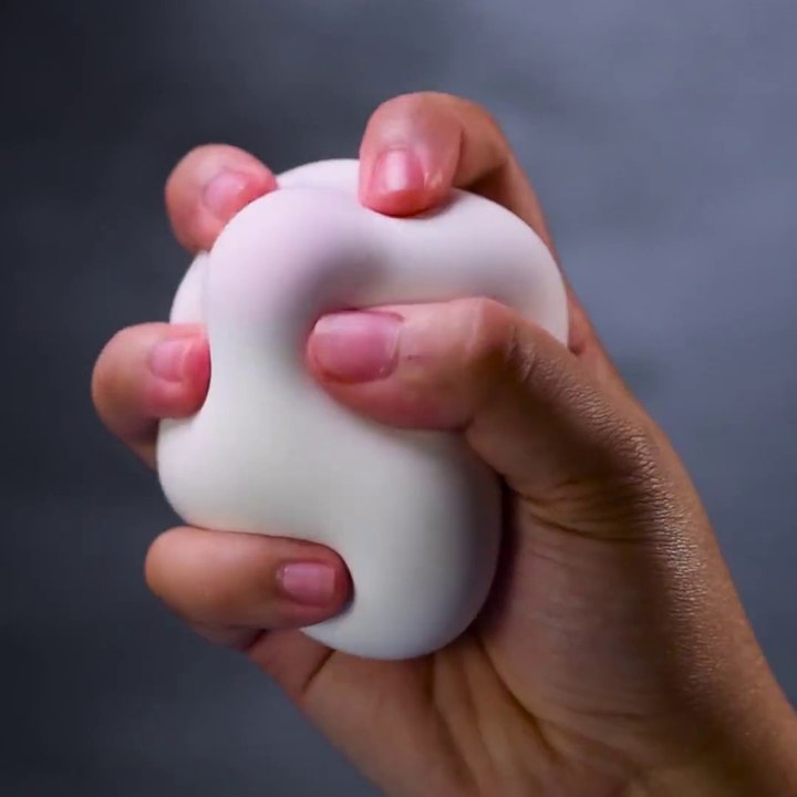 FACILE À FAIRE - 3 soulagements du stress curieusement satisfaisants