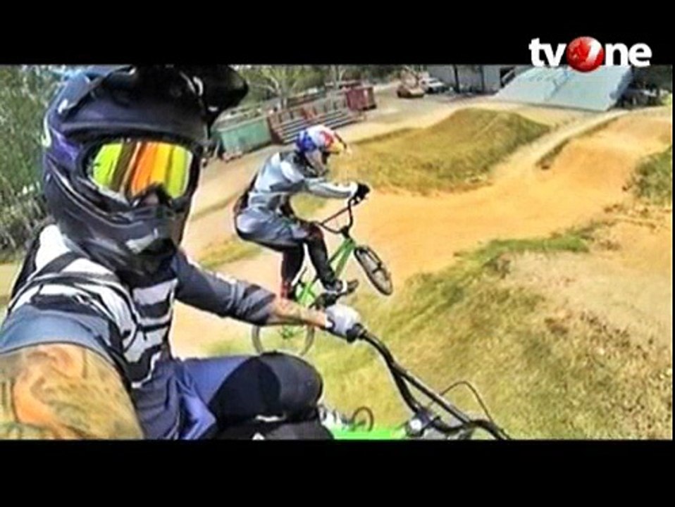 Tongsis, Cara Praktis untuk Narsis