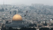 وزير إسرائيلي يقتحم الأقصى على رأس مجموعة متطرفين