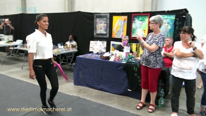 Dirndl Modeschau Irene Novak in der Meta Stadt