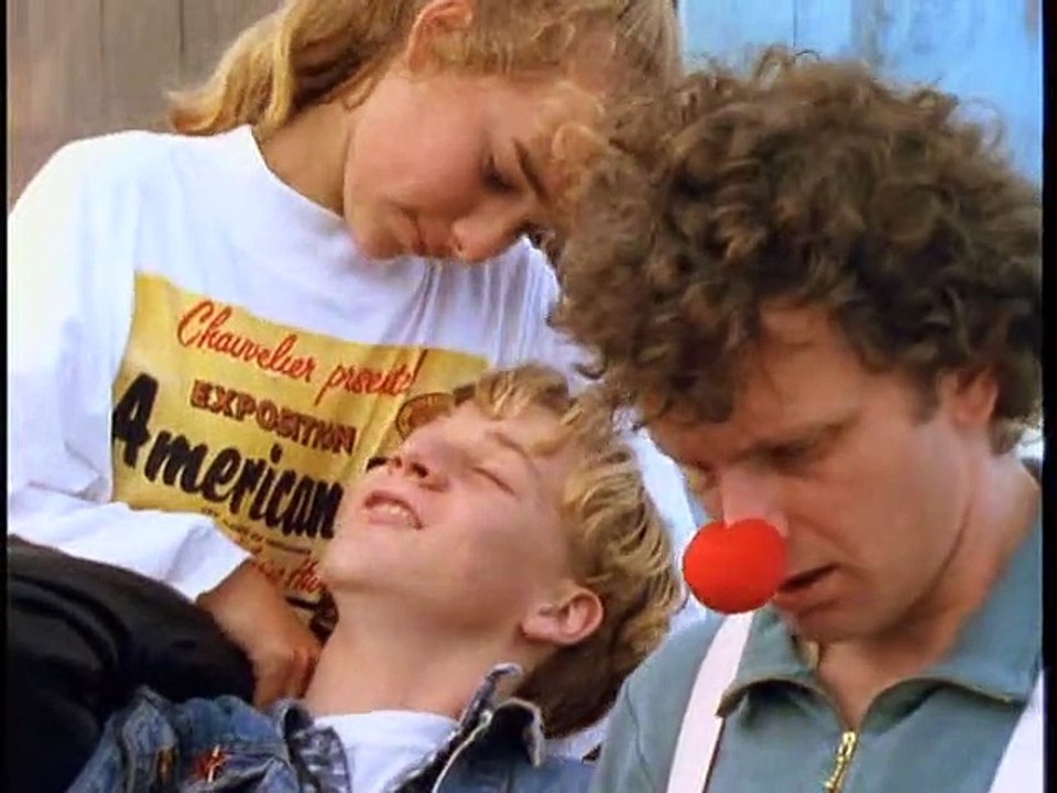 Round The Twist S01E10 Know All