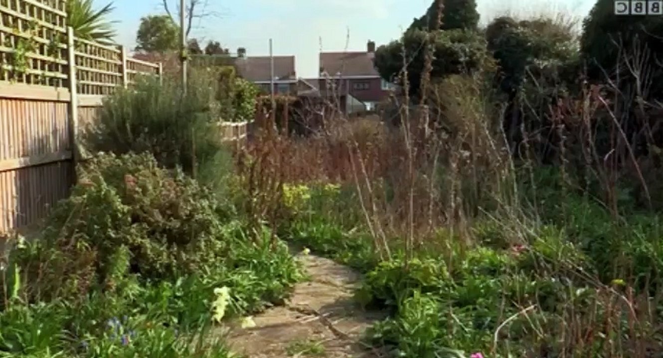 Homes Under the Hammer S20 - Ep48 Thu, 3 November 2016 -. Part 02 HD Watch