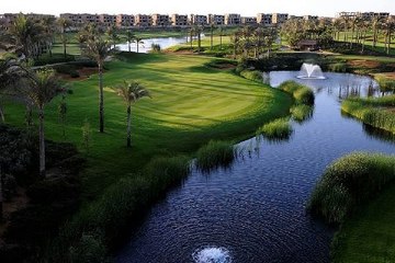 سوبر لوكس توين هاوس للبيع في كميوند القطاميه ديونز