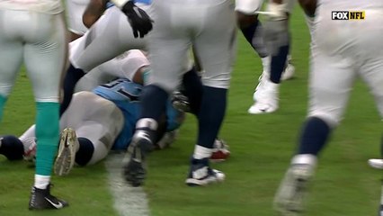 Dion Lewis stays on his feet, bounces into end zone