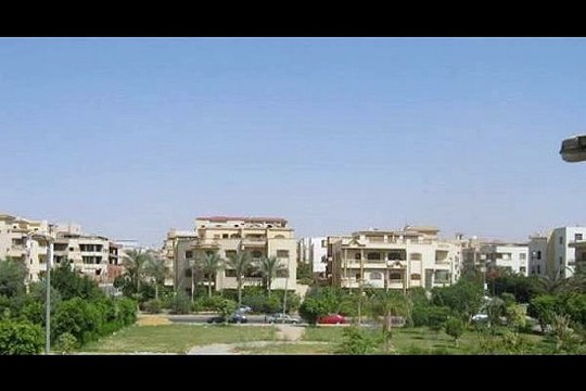 دوبلكس ارضي 350 م بالحي الاول التجمع الخامس للبيع