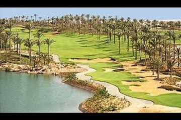 فيلا 3 ادوار في القطاميه ديونز للبيع