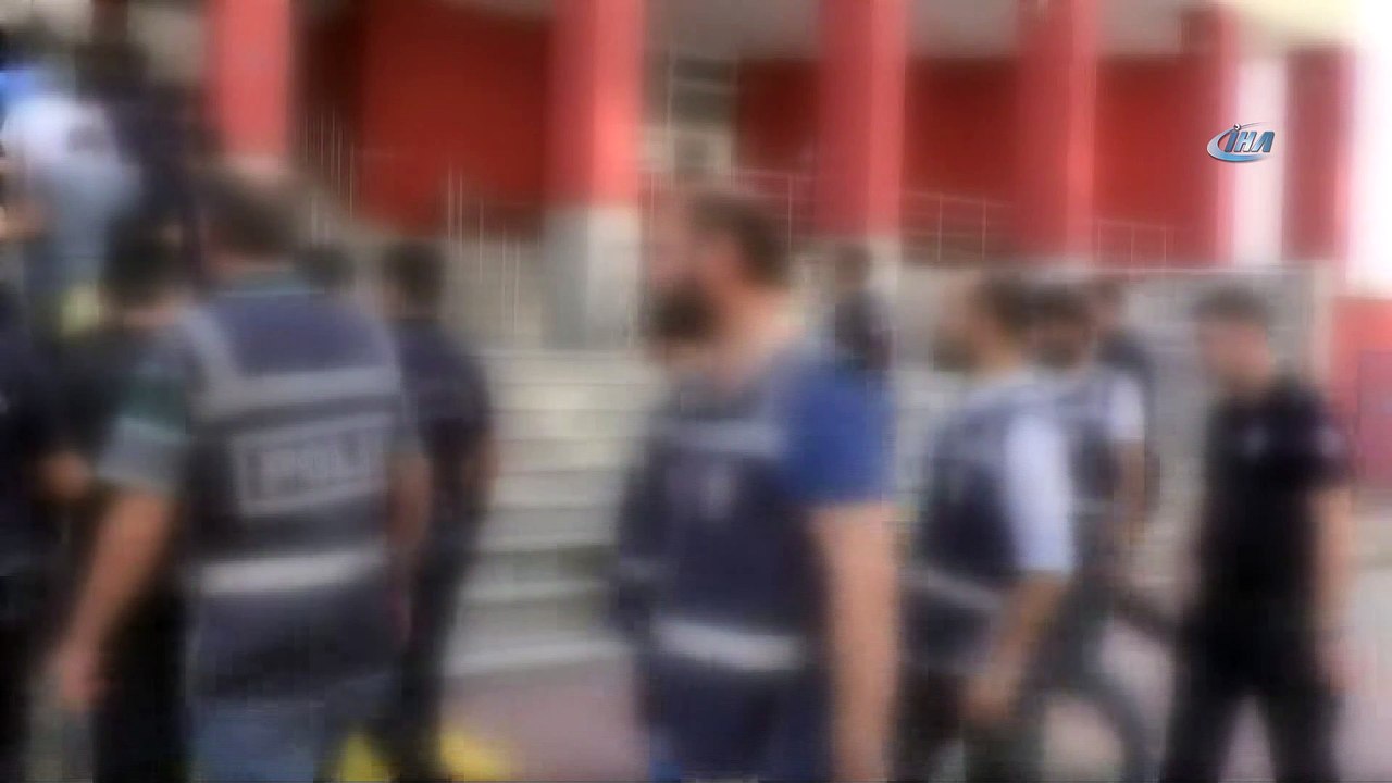 Ankesörlü telefonlar üzerinden FETÖ imamlarıyla...