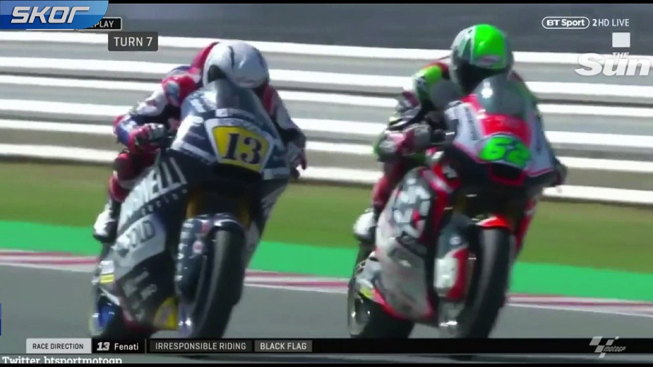 Yarış sırasında rakibinin frenini sıktı