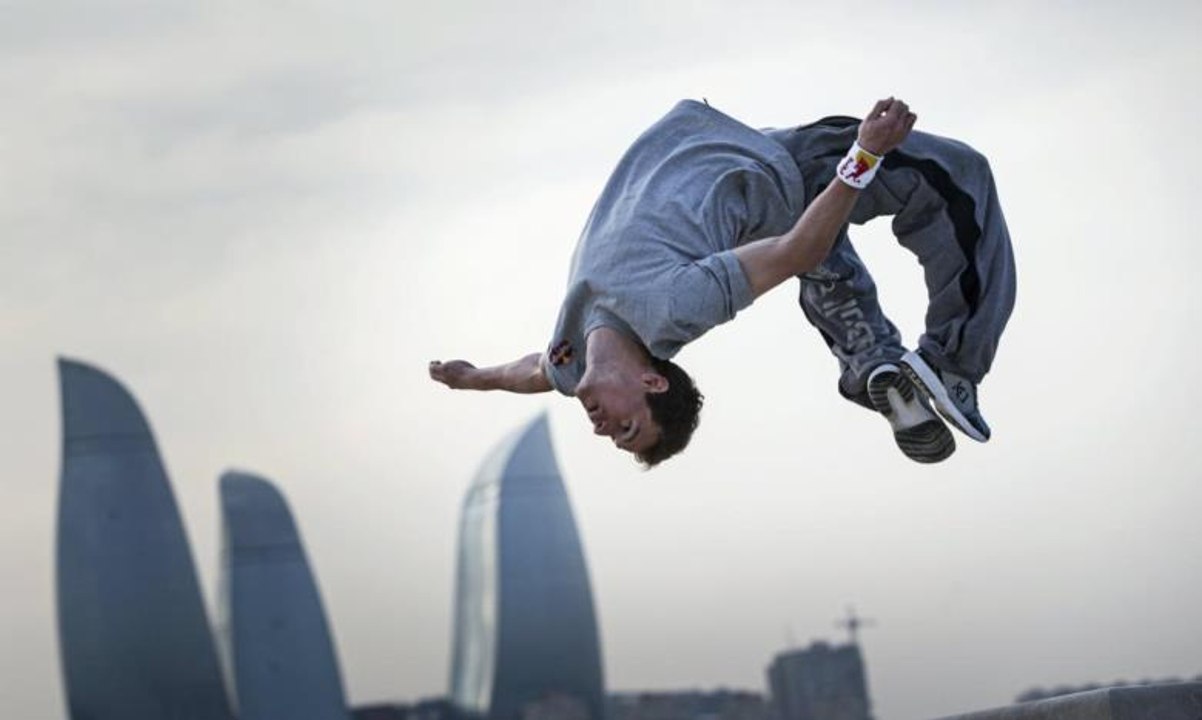 يعاني من مرض في القلب ومع ذلك يمارس رياضة خطرة... "وسيلته لتخطي العوائق الجسدية"