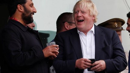 Τζόνσον: Χαρακτήρισε «γιλέκο αυτοκτονίας» το σχέδιο για το Brexit