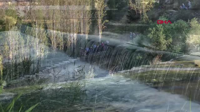 Erzurum Tortum Şelalesi'ndeki Yürüyüş Alanında Heyelan Riski