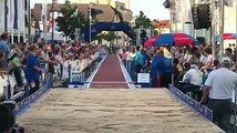 Gestartet: Die ersten Sportler sind an den 2. Golden Fly Series in Schaan im Einsatz. Es herrschen Topbedingungen für Sportler und Zuschauer. So nahe kann man W