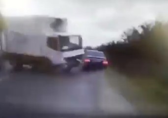 Truck Smashes Into Car Carrying Moldovan President
