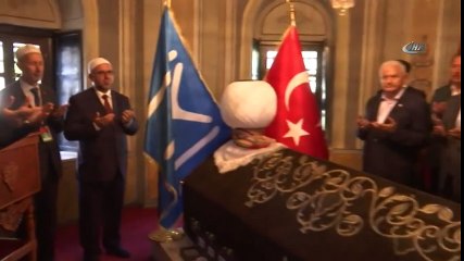 Meclis Başkanı Yıldırım, Ertuğrul Gazi'nin Türbesini Ziyaret Etti