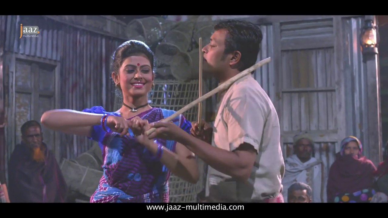 Chia Buri _ Milon _ Mohona Mim _ Doly Sayontoni _ Nakib _ Lalchor Bengali Film 2015