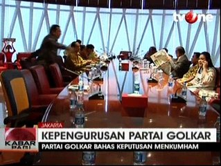 Aburizal Akan Berupaya Komunikasi Dengan Kubu Agung