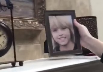Sisters Change School Photos to Pictures of Dylan and Cole Sprouse, Parents Don't Notice