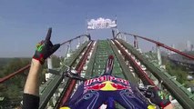 Aksi Ekstrem Legenda Motocross di Lintasan Roller Coaster