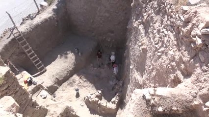 Kalehöyük'te 800 Yıllık Ahi Ocakları Bulundu