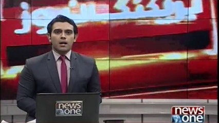 Army Cheif Nay Cheif Justice Ko Dam Fund Kay Liye Ek Arab 59 Lakh Ka Cheque Paish Kiya