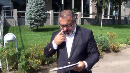 Ünlü şairin şirketini bir buçuk dakikada soydular