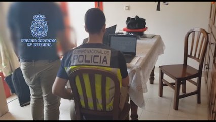 Detenido por ciberataques a empresas para robar datos de tarjetas bancarias