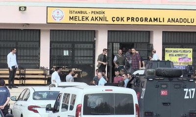 Pendik'te şüpheli ve rehinenin okuldan çıkarılma anı