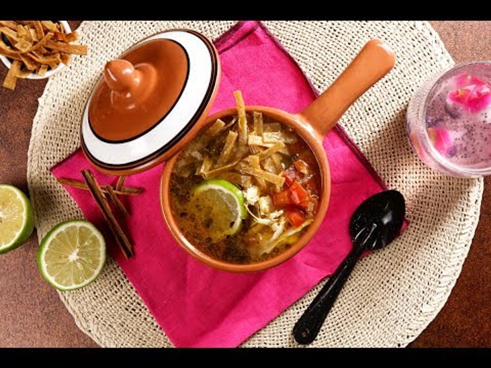 Sopa de Lima Tradicional