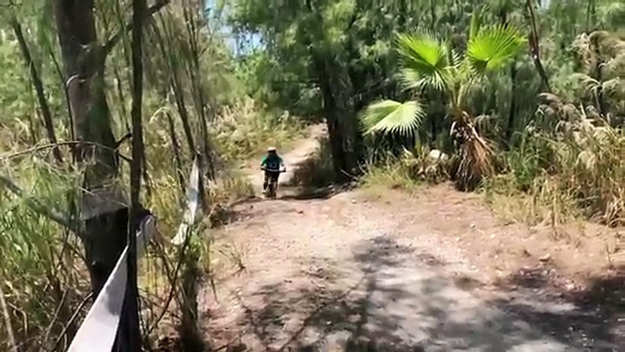 jolie chute en vélo