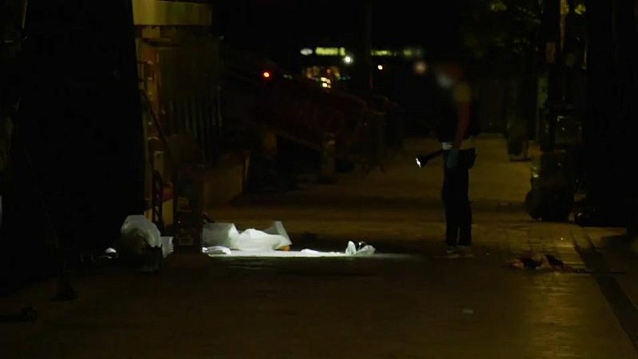 Paris: Boulekugeln gegen Messerstecher