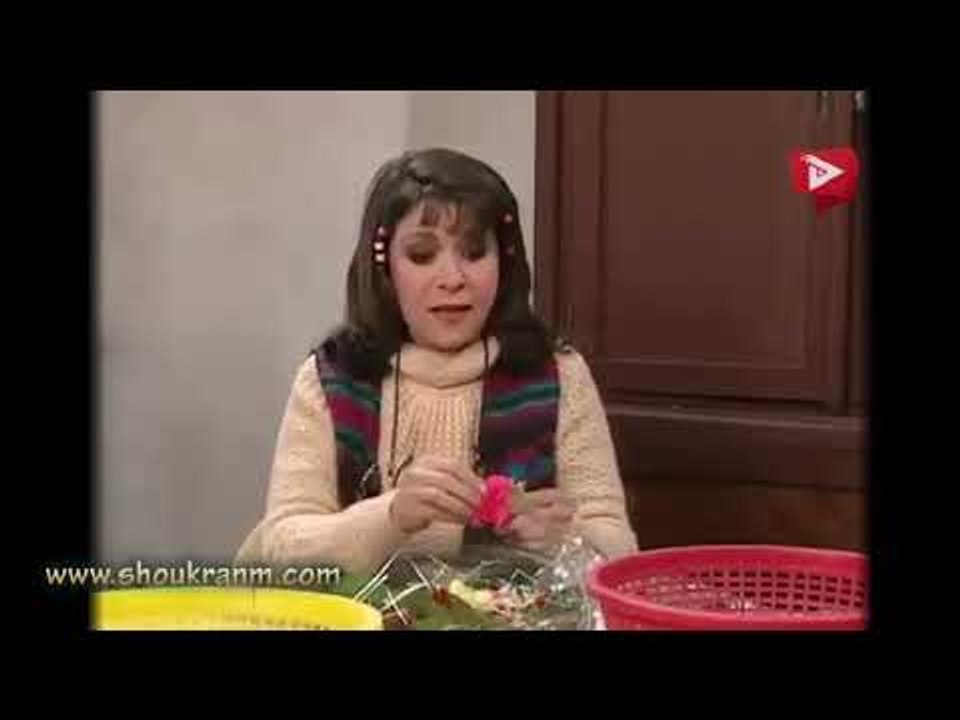عيلة 8 نجوم | زايد فنجان قهوة من مبارح .. خلي يشربه ! شكران مرتجى - سامية جزائري